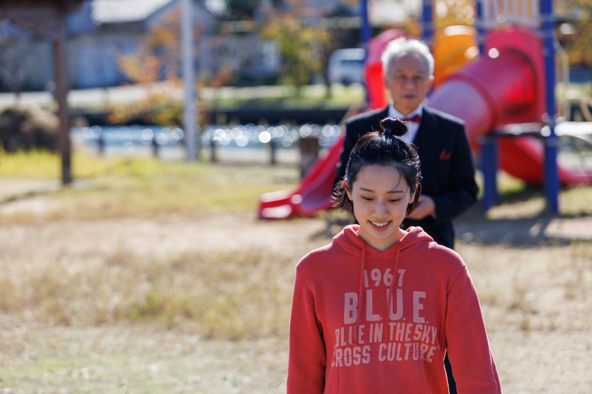 25歳新鋭監督が故郷・富山で撮った少女の“人生最期の一日”　映画『祝日』公開日＆予告編