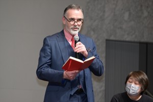 イアン・ギリー・PWプロダクションズ最高経営責任者、舞台『千と千尋の神隠し』製作会見に登場