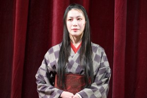 村川絵梨、舞台『テラヤマキャバレー』舞台挨拶に登場