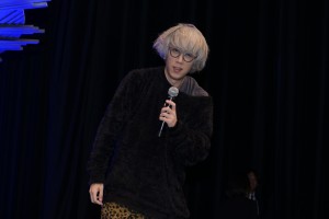 浅野いにお、映画『デッドデッドデーモンズデデデデデストラクション』前章　完成披露試写会舞台挨拶に登場