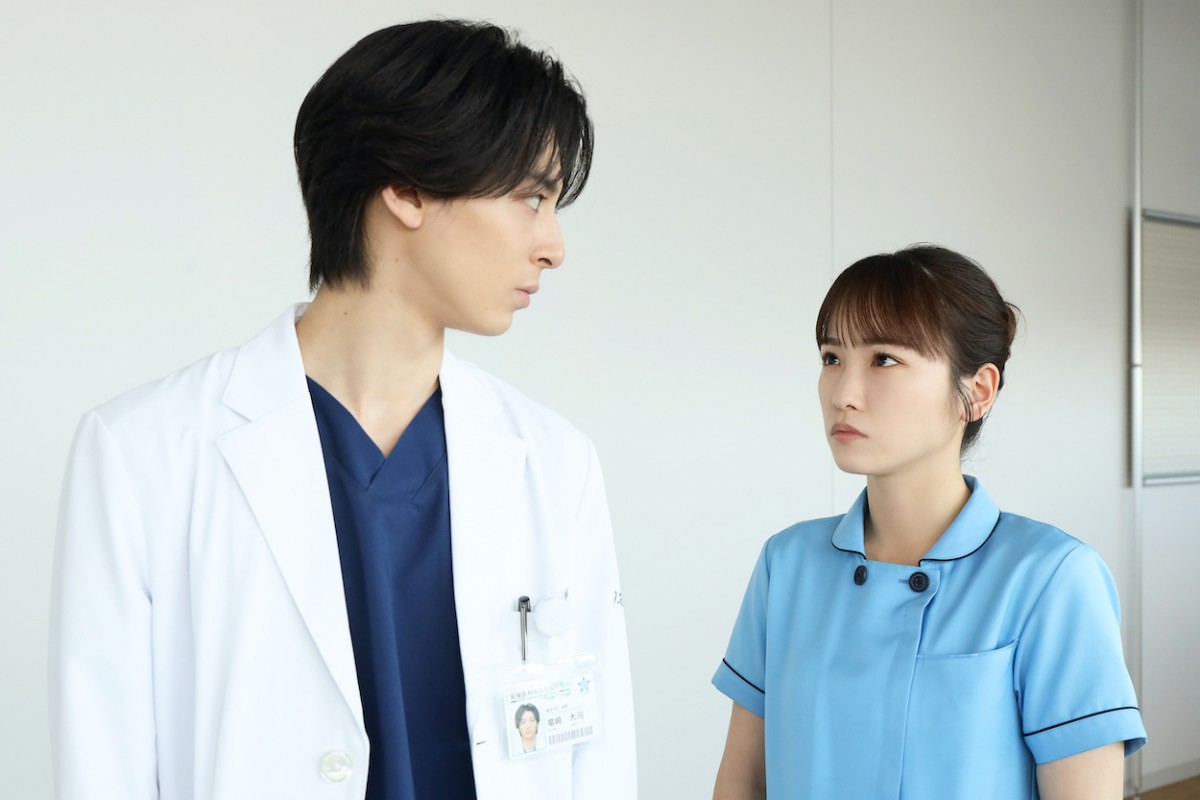 『となりのナースエイド』第9話　“澪”川栄李奈、姉“唯”成海璃子のノートPCから驚きの情報を得る