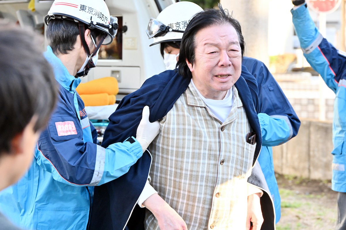 『不適切にも』古田新太のミュージカルシーンに爆笑と感激の声「腹よじれる」「さすが」