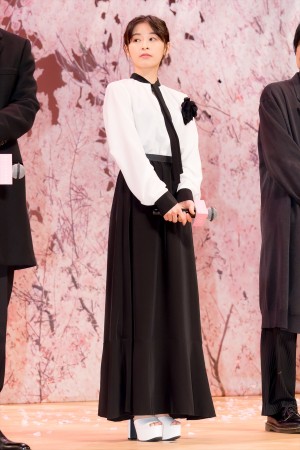 森七菜、映画『四月になれば彼女は』完成披露試写会に登場