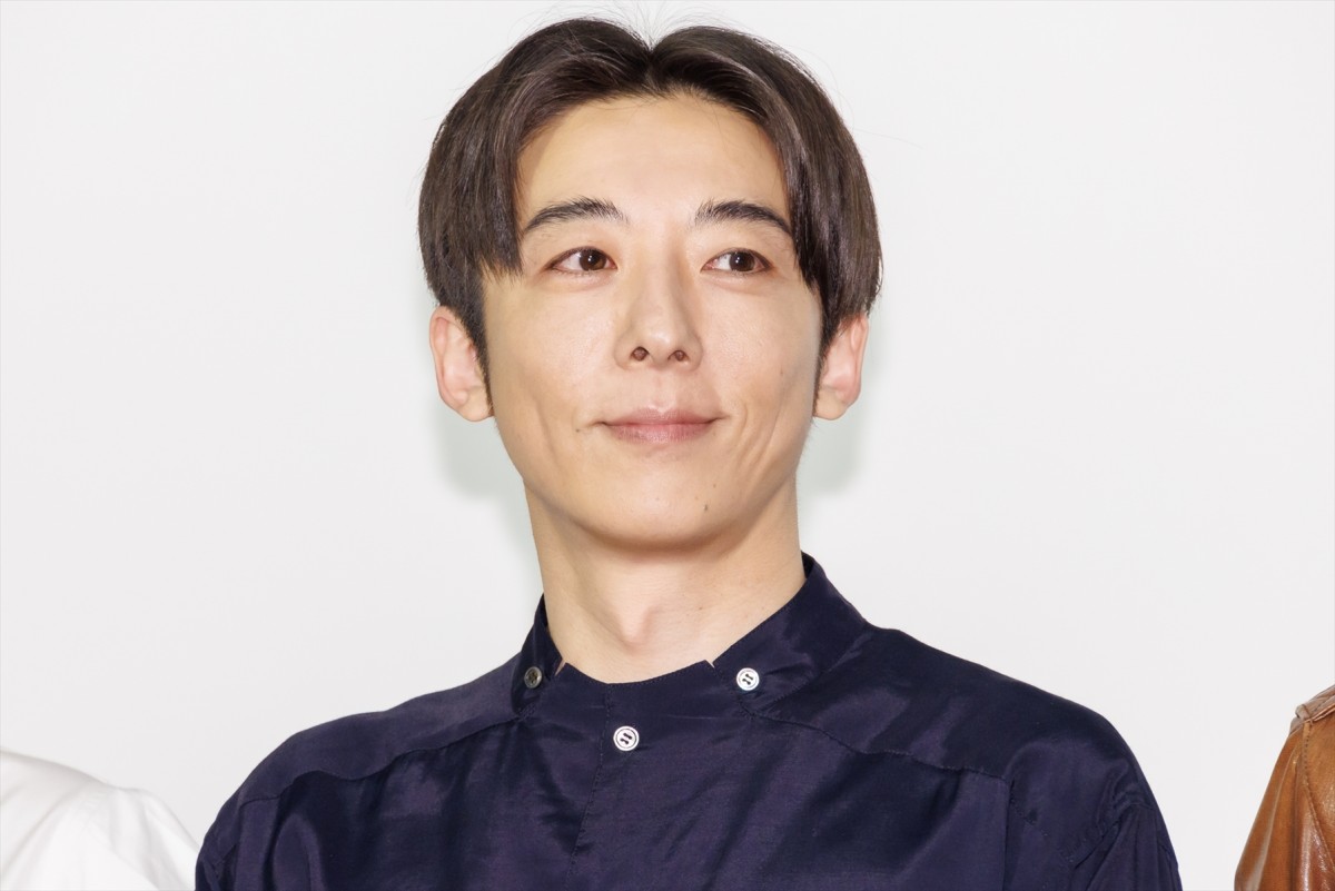 飯豊まりえ、高橋一生の身体能力に驚き「見ているだけで息が止まってしまう」