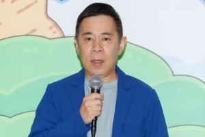 岡村隆史、映画『それいけ！アンパンマン ばいきんまんとえほんのルルン』公開アフレコイベントに登場