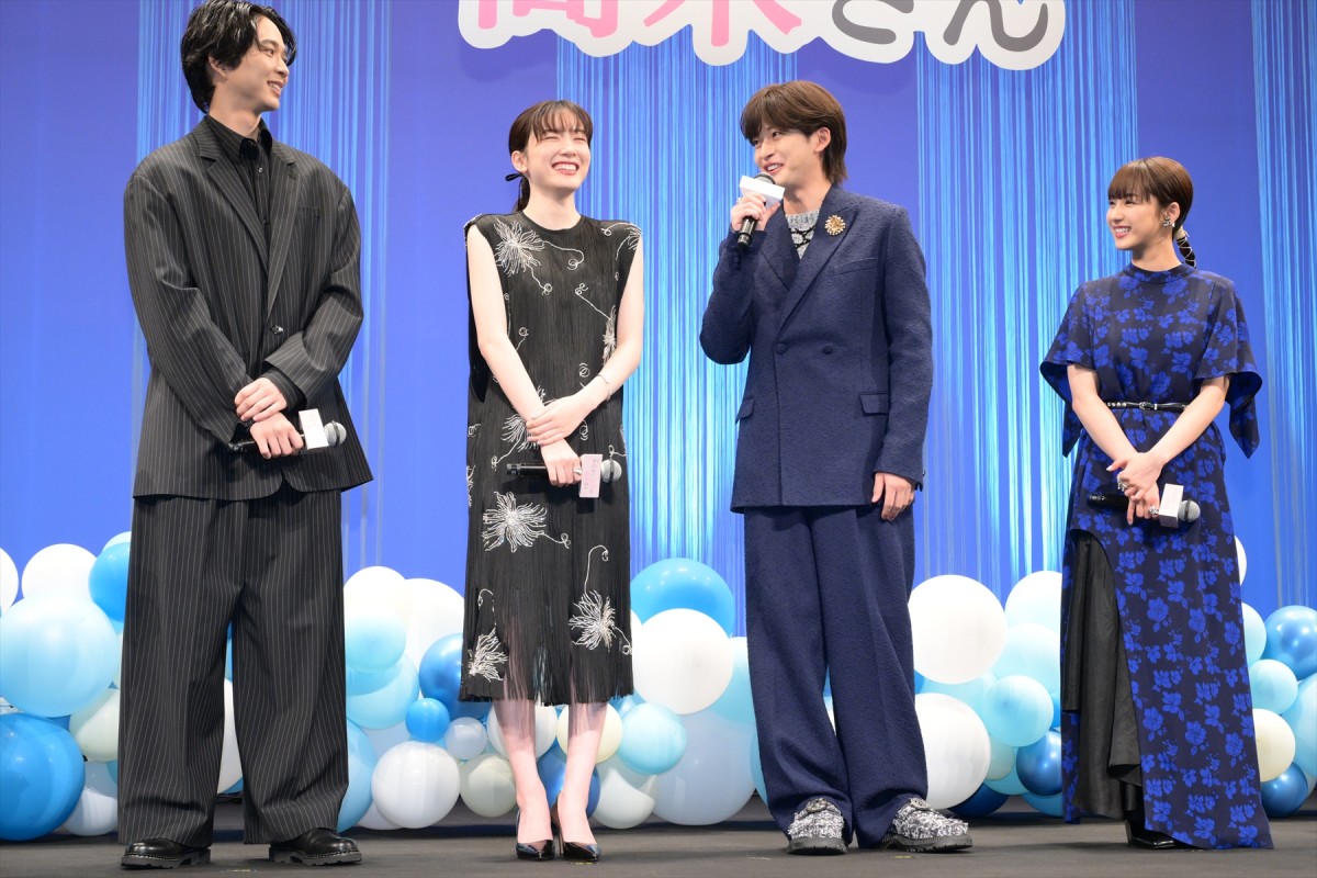 永野芽郁、舞台挨拶中ハプニングに見舞われた高橋文哉に神対応　観客沸かせる