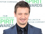 ジェレミー・レナー、ドラマ復帰は「子役みたいに」働き方を変えた