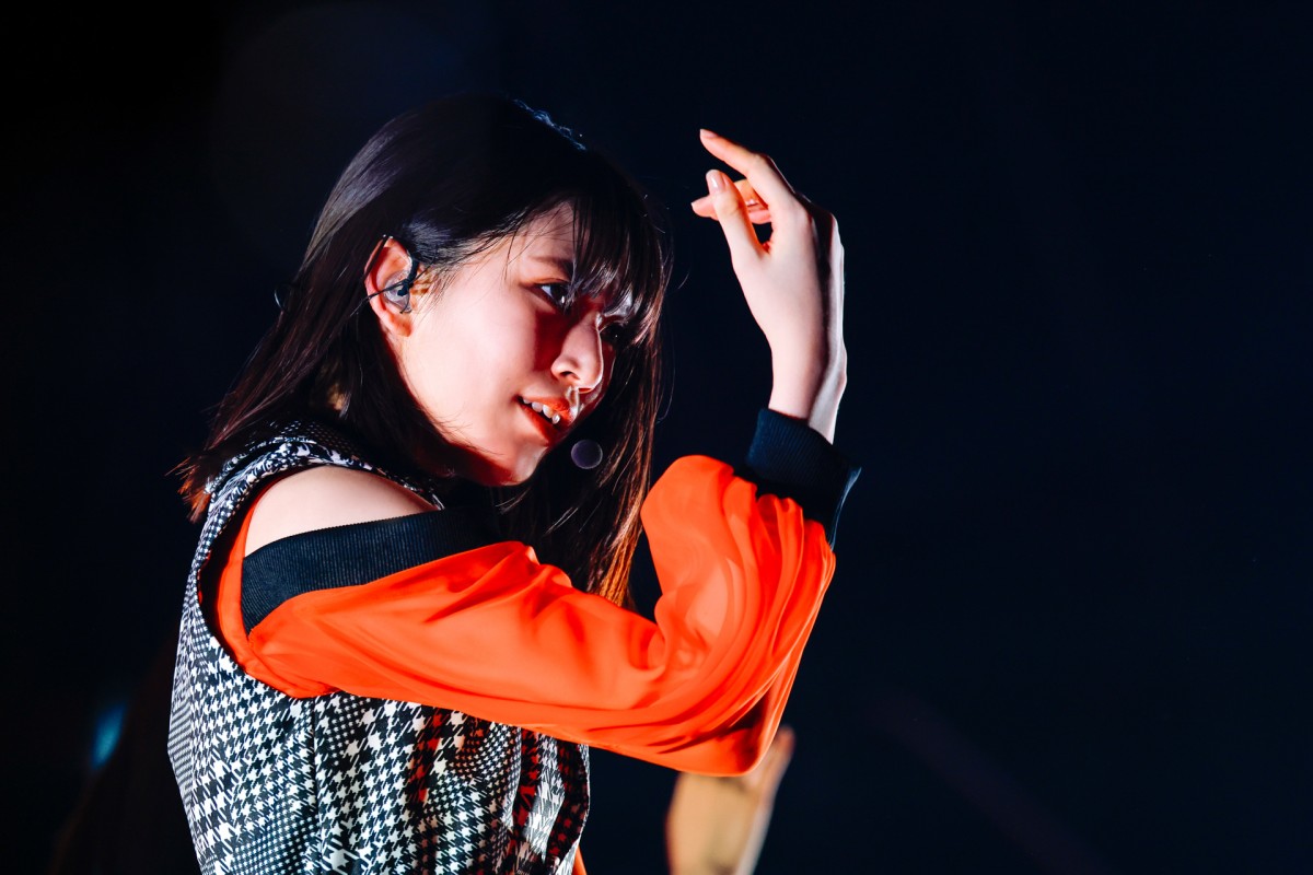 櫻坂46「BACKS LIVE!!」“表題曲なし”の挑戦的セットリスト　12人が熱いパフォーマンス