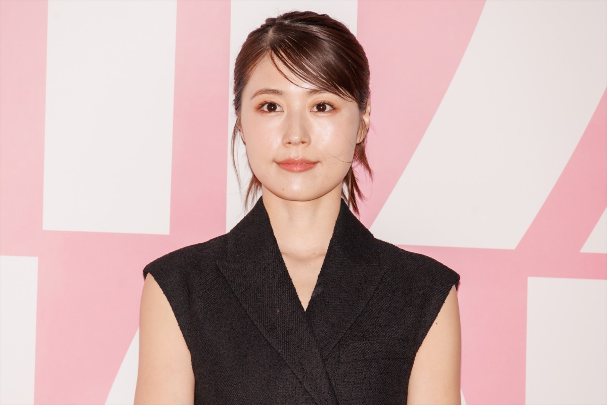 山下智久、BLACK PINK・ジス、ナタリー・ポートマンら豪華ゲストが集結「ミス ディオール 展覧会 ある女性の物語」