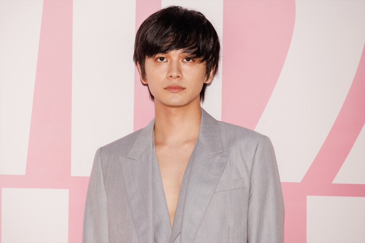 山下智久、BLACK PINK・ジス、ナタリー・ポートマンら豪華ゲストが集結「ミス ディオール 展覧会 ある女性の物語」
