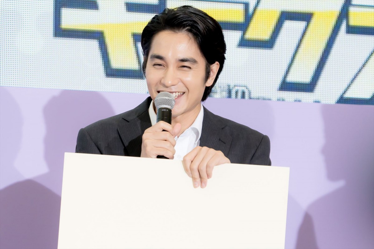 松岡茉優、田中みな実＆滝沢カレンとはプライベートでも仲良し「一緒に着替えられる」ほどの信頼関係
