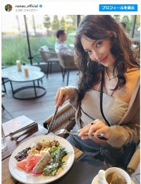 菜々緒の「天パ爆発」ショット ※「菜々緒」インスタグラム