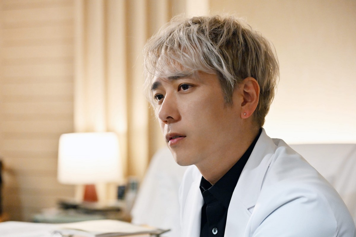 『ブラックペアン シーズン2』第3話　“天城”二宮和也、公開手術のための患者探しに奔走