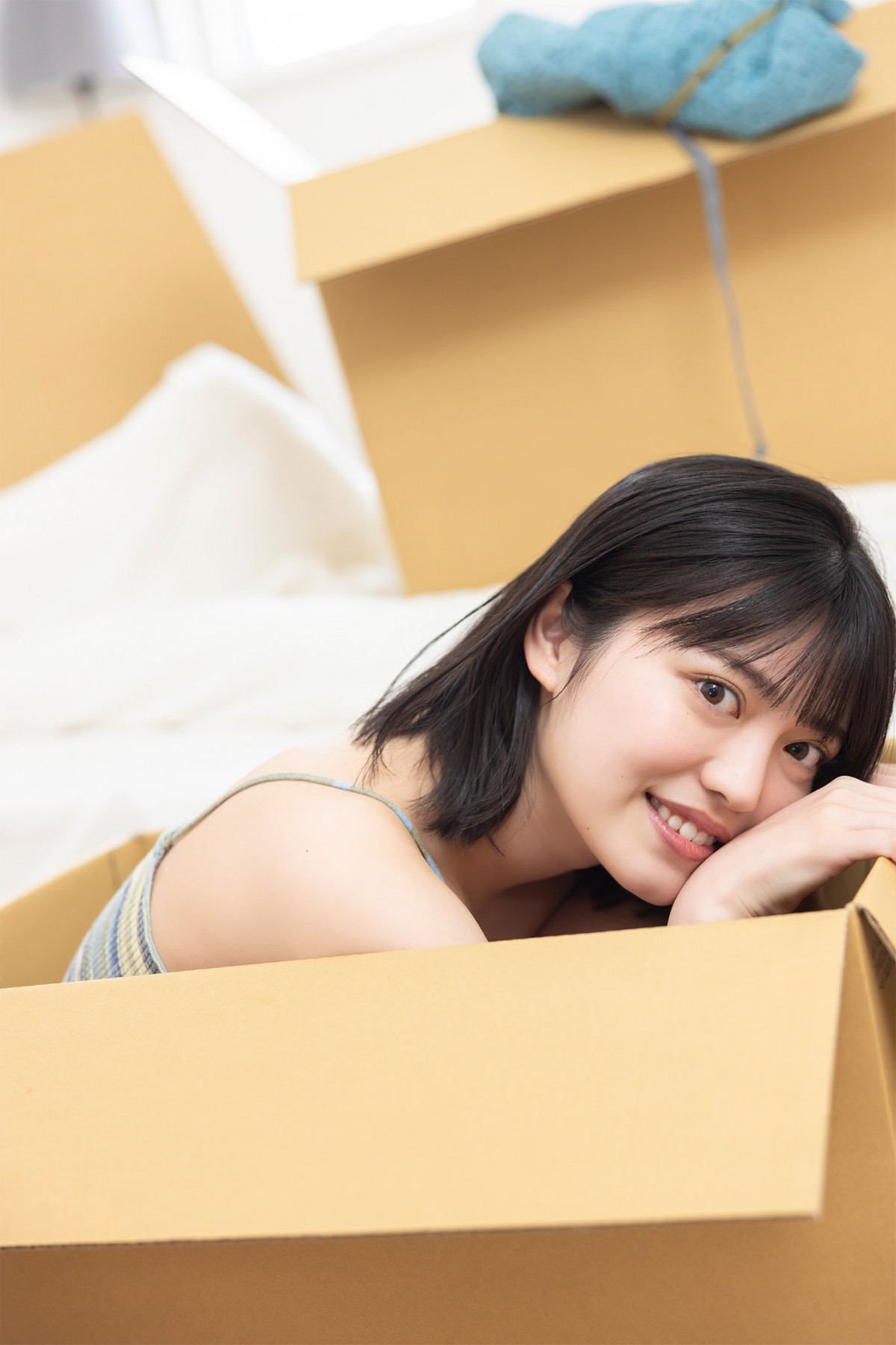 21歳アイドル美女、寝起き無防備姿ほか“手が届きそう”なデジタル写真集！
