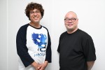 木ドラ『クラスメイトの女子、全員好きでした』撮影現場で主演・木村昴＆原作者・爪切男がご対面