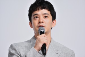 池松壮亮、映画『ぼくのお日さま』ジャパンプレミアに登場