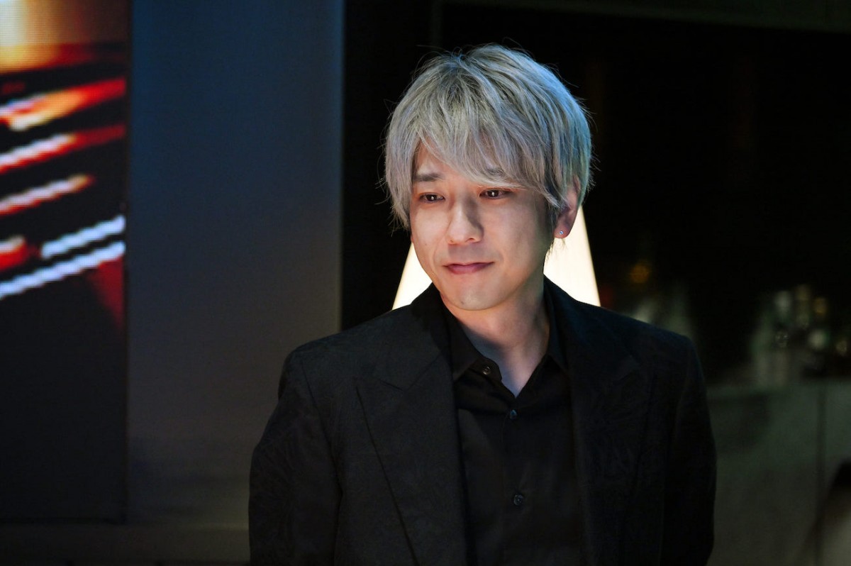 『ブラックペアン シーズン2』第5話　“天城”二宮和也、新病院への出資をめぐって“木崎”恵俊彰のオペを引き受ける