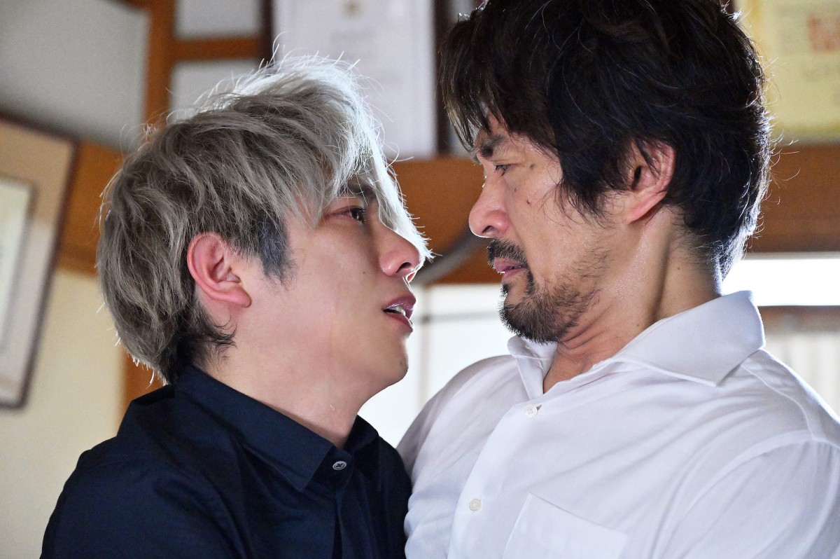 『ブラックペアン シーズン2』“天城”二宮和也と渡海の関係性が判明　急展開ラストにネット興奮「まじで神回」（ネタバレあり）