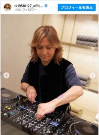 小室哲哉、DJ姿がカッコよすぎる　※「小室哲哉」インスタグラム