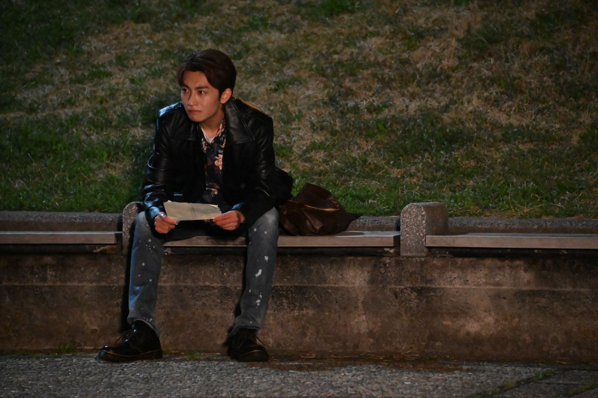 『仮面ライダーガヴ』第2話「幸せザクザクチップス」、ガヴがポテチの力で新フォームにチェンジ
