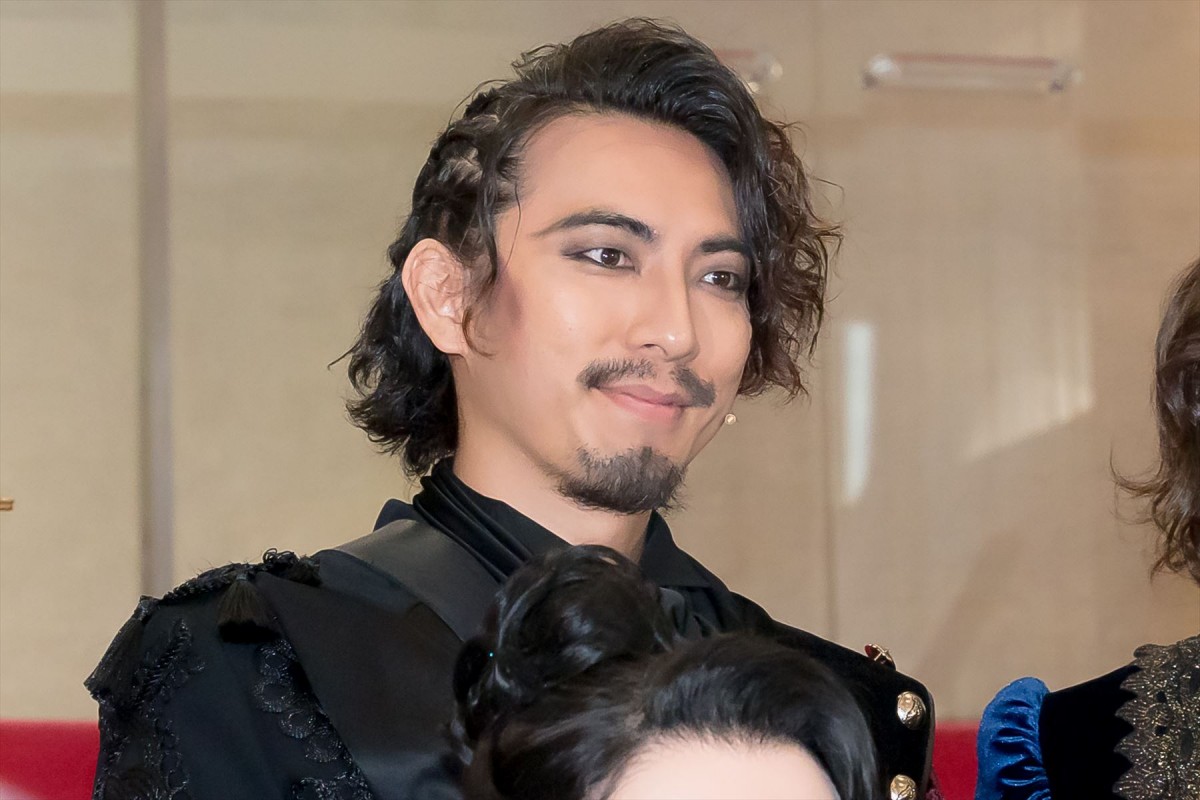 坂本昌行、Aぇ！group・末澤誠也の成長を明かす「難しければ難しい役ほどがんばって乗り越えようとしている」