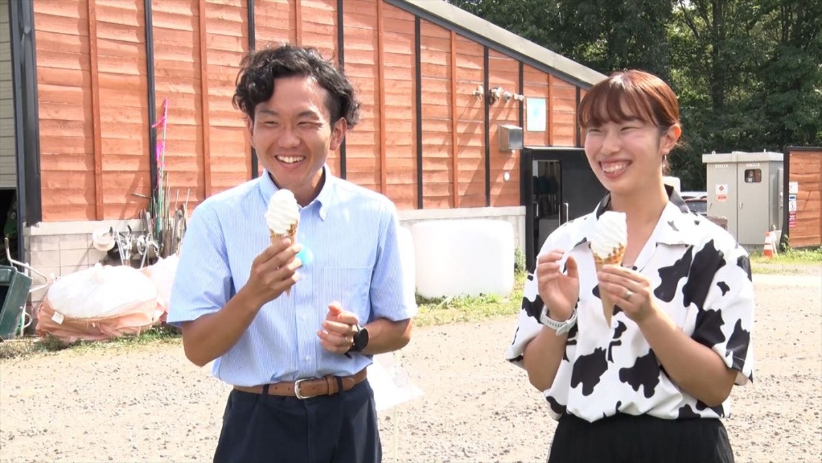 自称“日本一牛好きな夫婦”が北海道・美瑛町の牧場から登場！　今週の『新婚さん』
