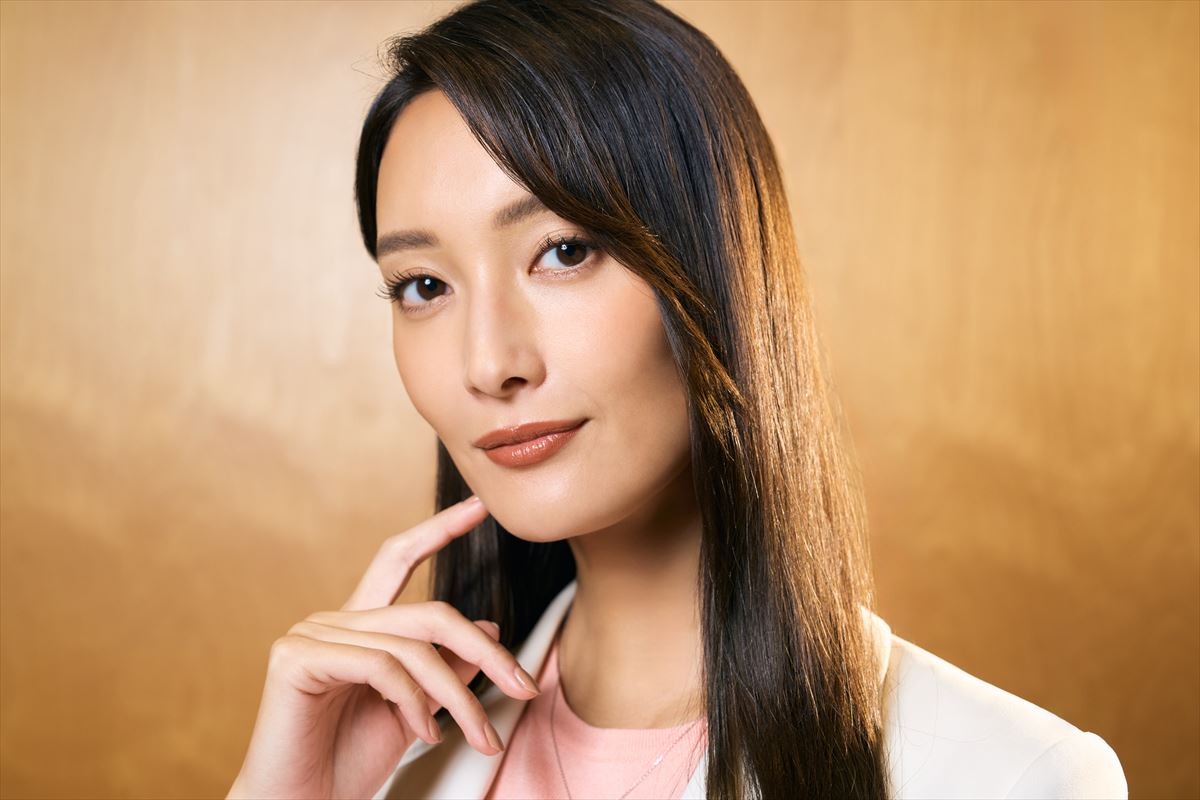 菜々緒、俳優業に行き詰まった時期も　人生を楽に生きるヒントは「流れに身を任せること」