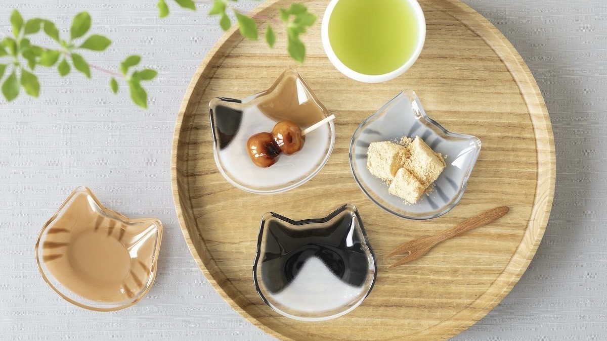 アデリア」から“猫型の豆皿”が登場！ ミケ、チャトラ、ハチワレ