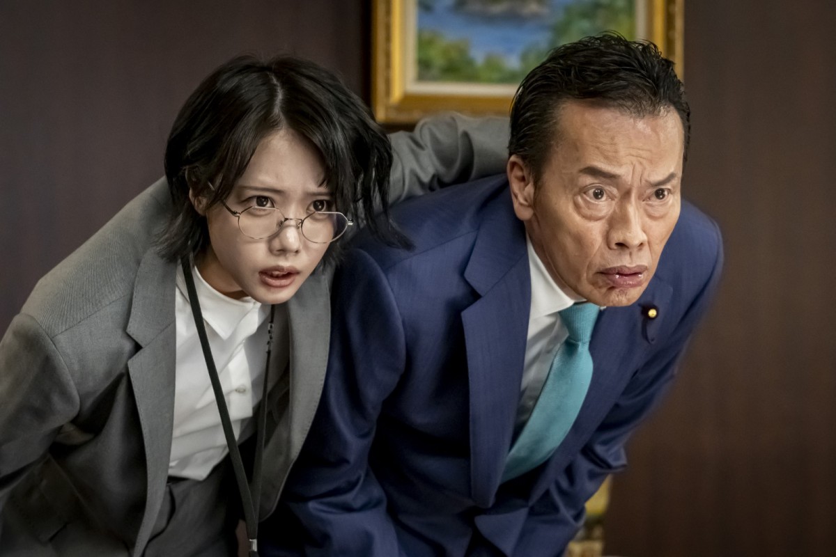 『民王R』“泰山”遠藤憲一の妻役・峯村リエが続投！　遠藤＆なにわ男子・大橋和也との仲良し3ショット到着　場面写真も初解禁
