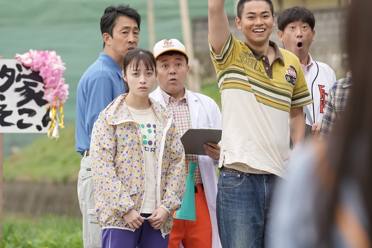 『おむすび』“歩”仲里依紗、東京での仕事判明も視聴者ツッコミ「ほんとかな？」「気になりすぎる！」