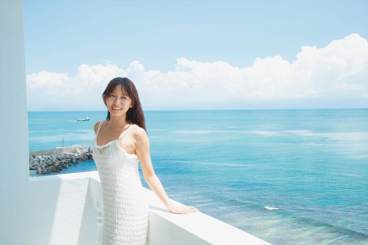 グラビア引っ張りだこ26歳美女、大胆カット満載の3rd写真集　異例の2冊同時発売！