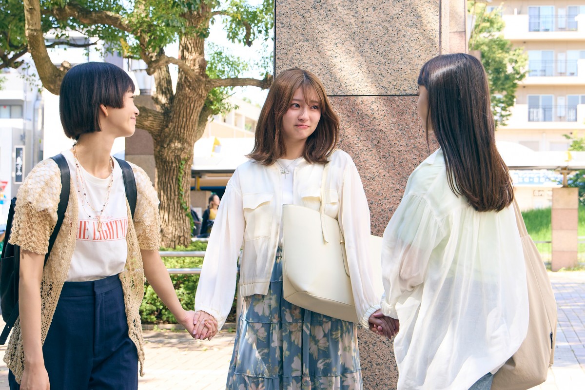 『マイダイアリー』“優希”清原果耶、“広海”佐野勇斗の肩に頭コテン「恋がはじまる予感？」「かわいい」の声