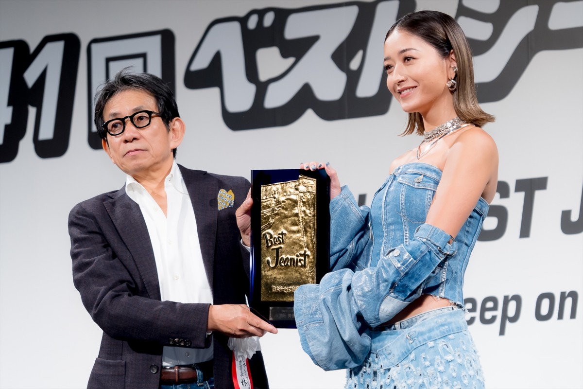 みちょぱ、ベストジーニスト3年連続受賞で殿堂入り「夢を果たせました！」