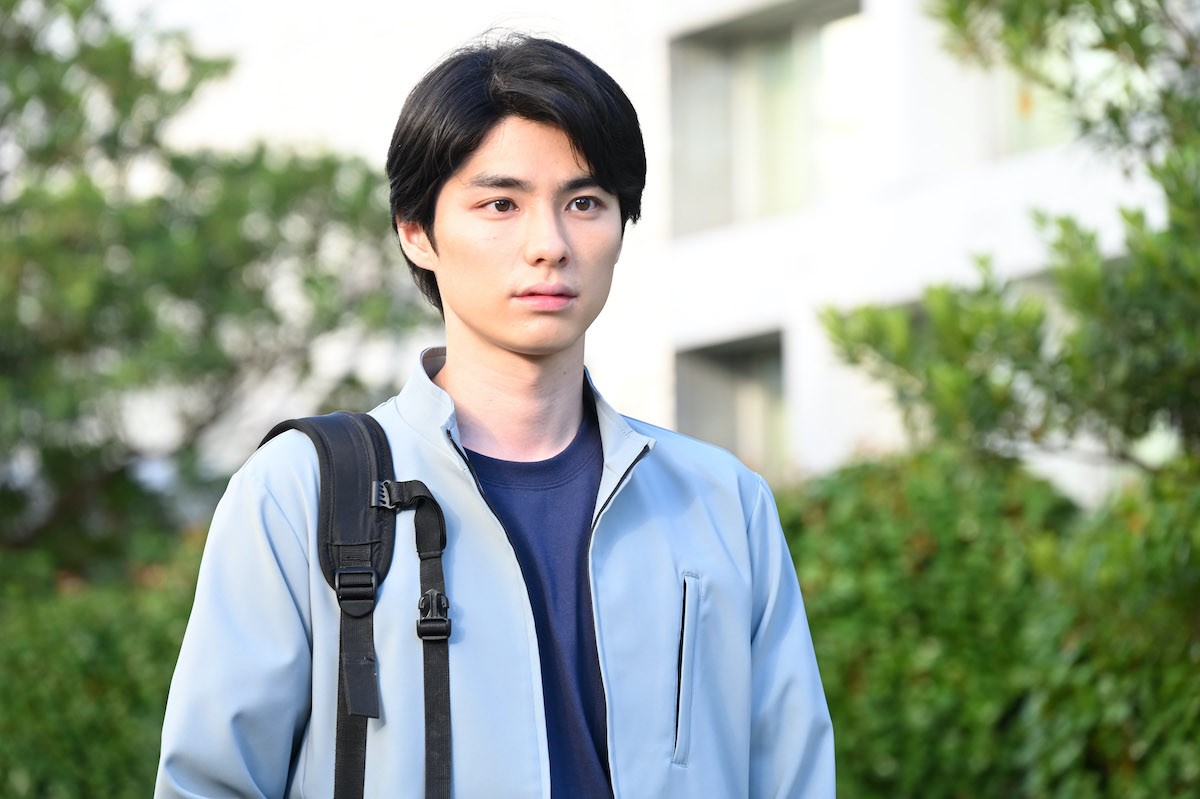 『モンスター』第4話　“亮子”趣里＆“杉浦”ジェシー、名門大学サッカー部の体罰疑惑に迫る