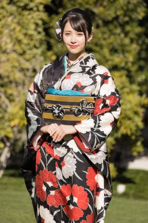 ギュナイ滝美、「オスカープロモーション2025年新春晴れ着撮影会」にて