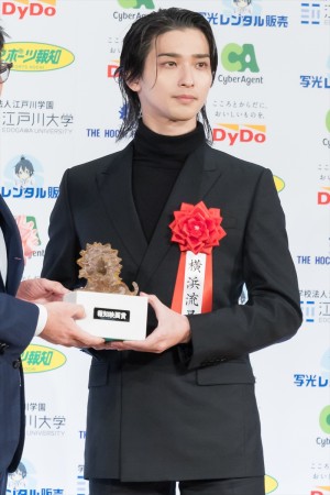 横浜流星、「第49回報知映画賞」表彰式に登場