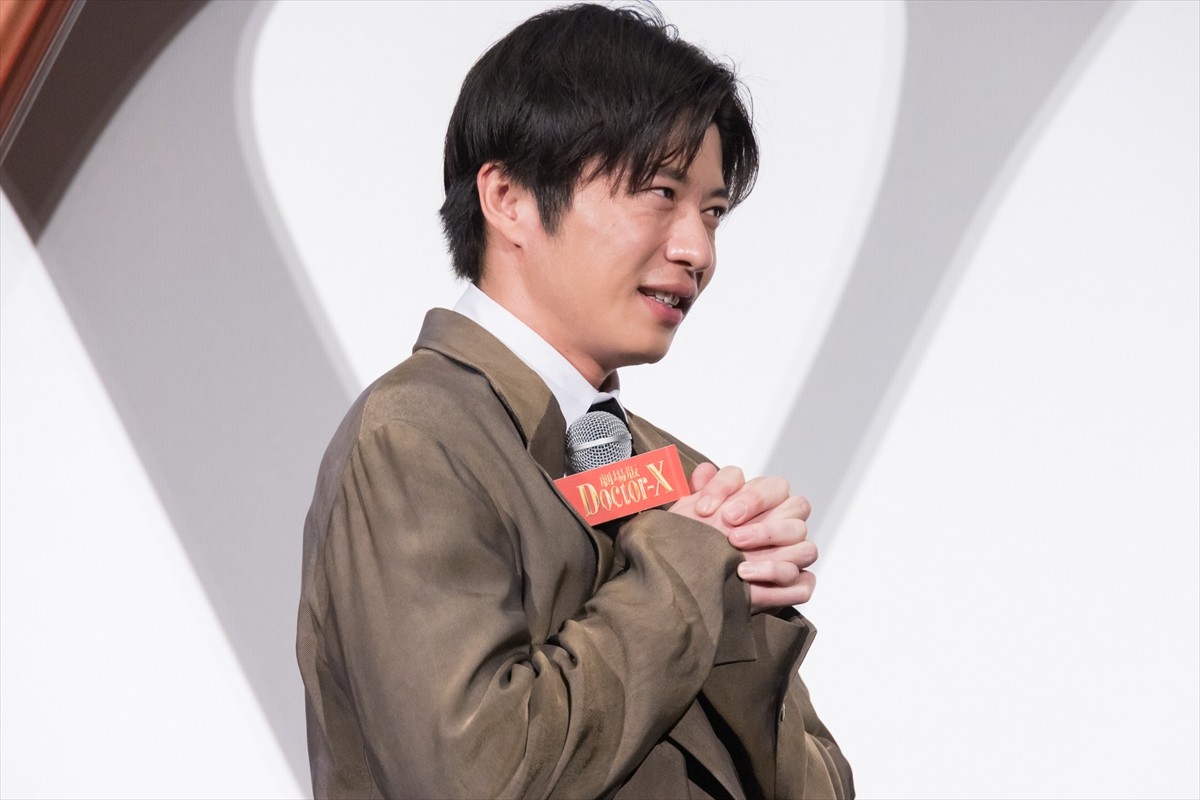 “ひろみちこ”米倉涼子＆内田有紀、『ドクターX』後は「良い役者になっていきたい」