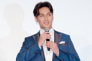 劇場アニメ『ベルサイユのばら』完成披露試写会に登壇した加藤和樹