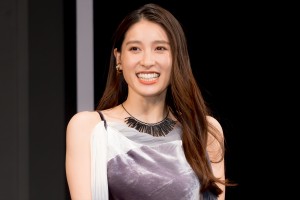 土屋太鳳、映画『マッチング』完成披露試写会に登場