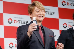 香取慎吾、「カープレミア」新CM発表会に登場