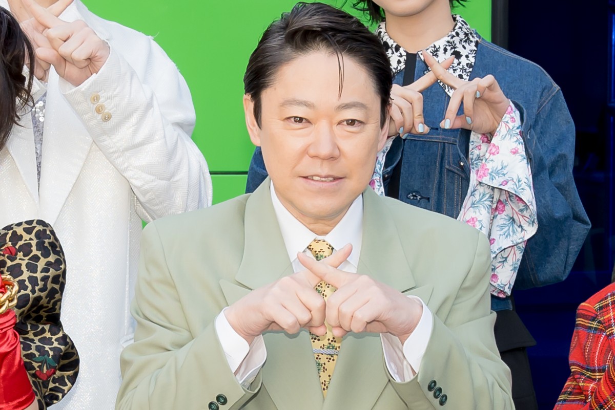 仲里依紗、昭和ファッション披露「肩パッドは控えめに2個」シングルマザー役への共感ポイントも明かす
