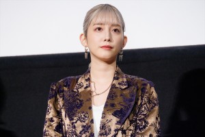 松田るか、映画『レディ加賀』完成披露上映会 舞台挨拶に登場