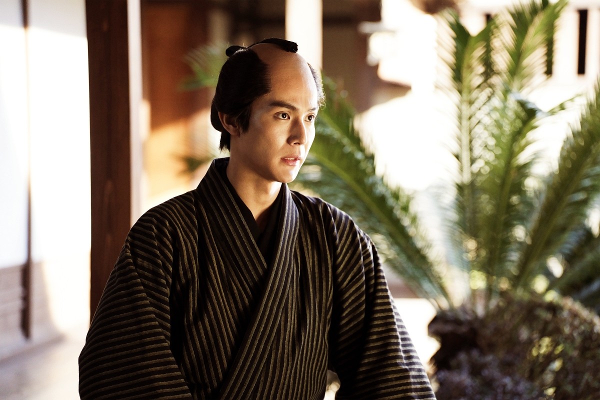 映画『碁盤斬り』草なぎ剛の圧倒的存在感の本ポスター・本予告・場面写真一挙解禁