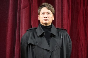 香取慎吾、舞台『テラヤマキャバレー』舞台挨拶に登場