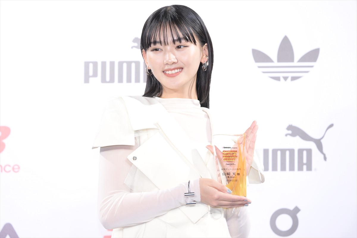 藤田ニコル、なえなのらが『SNEAKER BEST DRESSER AWARD2024』受賞に喜び