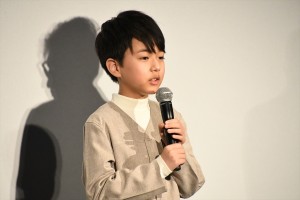 桑名桃李、映画『52ヘルツのクジラたち』初日舞台挨拶に登場