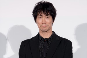 佐々木蔵之介、『映画 マイホームヒーロー』初日舞台挨拶に登場