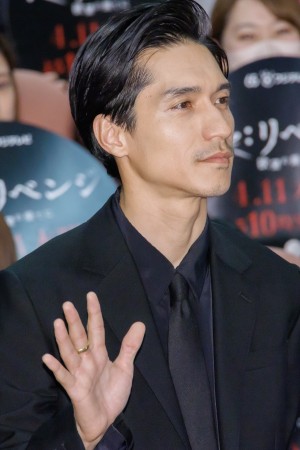 錦戸亮、『Re:リベンジ-欲望の果てに-』完成披露試写会・舞台挨拶に登場