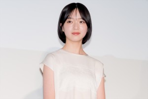 早瀬憩、映画『違国日記』完成披露上映会に登場