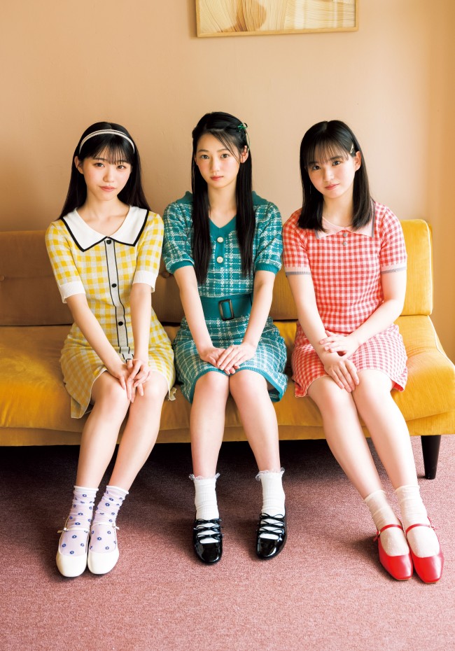 写真）「僕が見たかった青空」安納蒼衣・金澤亜美・吉本此那、部屋着姿